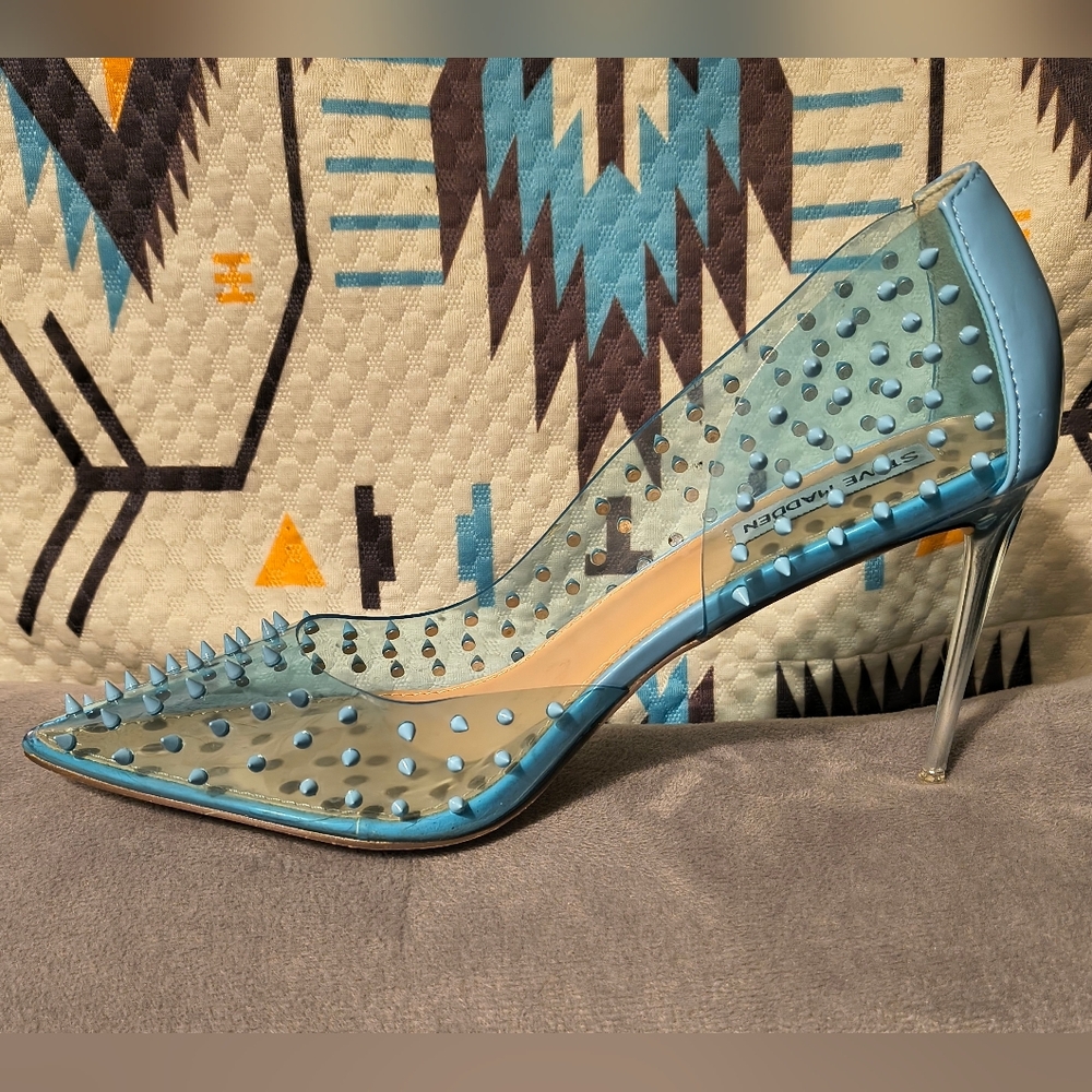 Steve Madden Gorgeous Blue/ Clear Studded Stilettos *On Sale* Hardly Worn